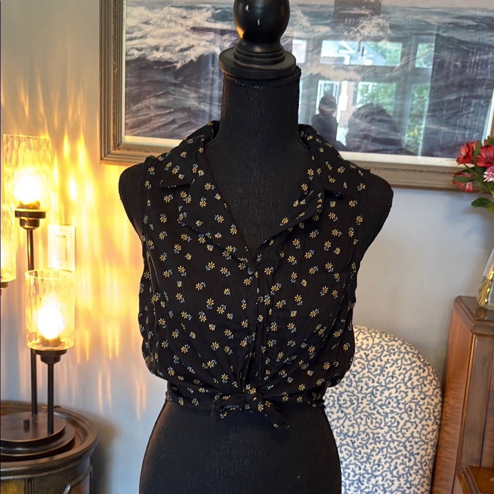 Crop button up